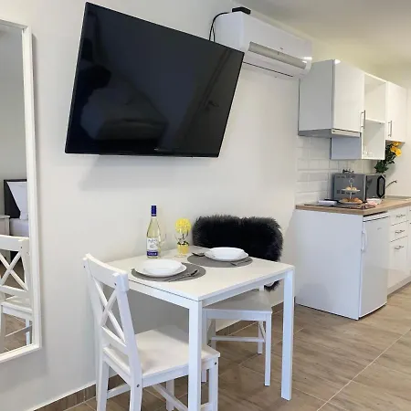 Gesztenye Panzio Bed & Breakfast