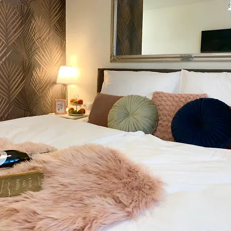 Bed & Breakfast Gesztenye Panzio *