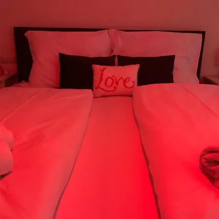 Bed & Breakfast Gesztenye Panzio *